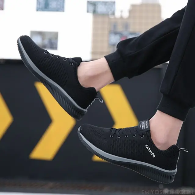 Stilfulde ortopædiske damesneakers. Åndbart materiale og let design til en aktiv livsstil.