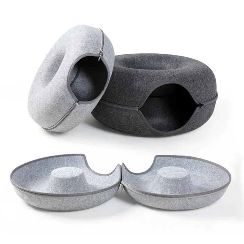 Slidstærk donut katteseng i premium materiale. Vaskbar og kradsefast kattehule til langvarig brug.