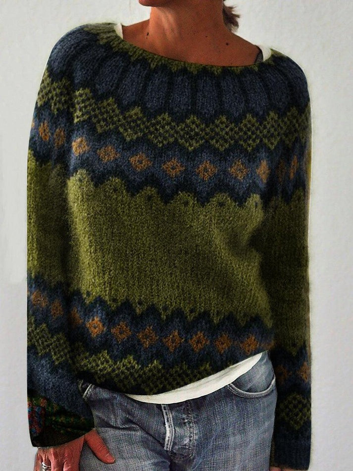 Islandsk kvindetrøje i varm strik med unikt mønster til vinter og efterår. Langærmet sweater.