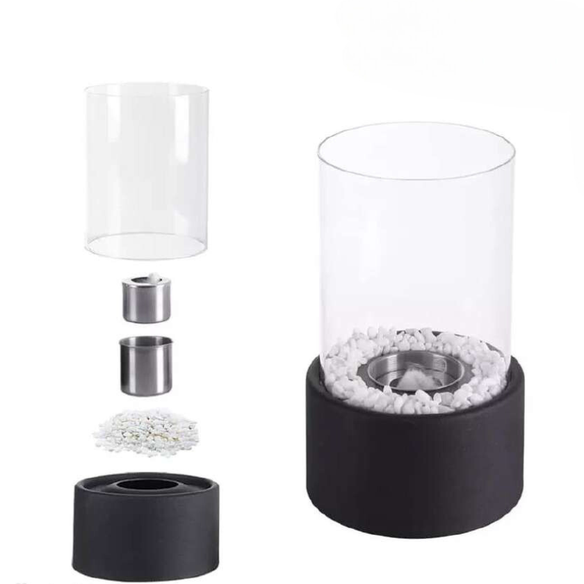 Klassisk olielampe med glascylinder og metalramme. Moderne bordlampe for stilfuld belysning og atmosfære.
