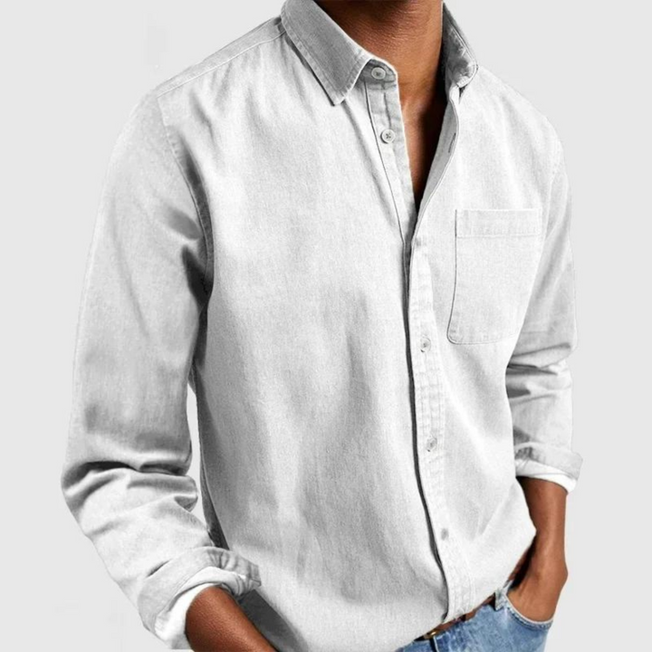Blød og komfortabel klassisk herreskjorte, langærmet button-down. Elegant mænds mode til enhver lejlighed.