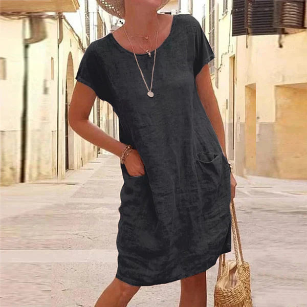 Komfortabel dame casual kjole i blødt stof, perfekt til hverdag og afslappet sommerstil.