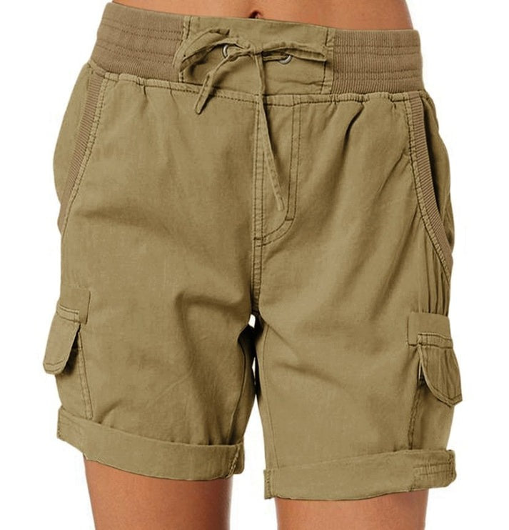 Komfortable højtaljede kvinde sommershorts, der giver en flatterende pasform for fritidsbrug.
