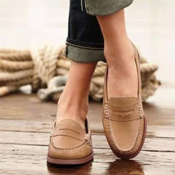 Komfortable læder kvinders slippers med ortopædisk støtte, ergonomisk indersål, i brun, sort eller khaki.