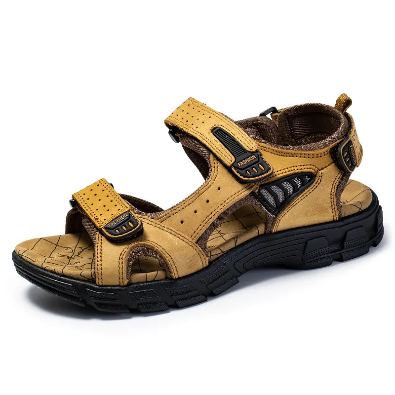 Praktiske unisex sandaler med velcro-lukning, der tilbyder komfort og let justering til sommerbrug.