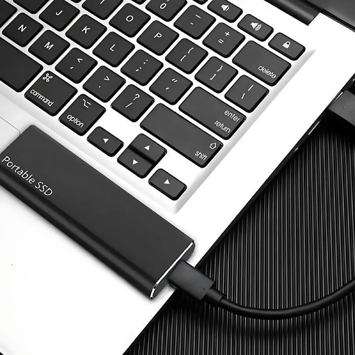 4TB USB-C ekstern harddisk til Smart-TV, udvid din lagerplads og optag dine yndlingsprogrammer.