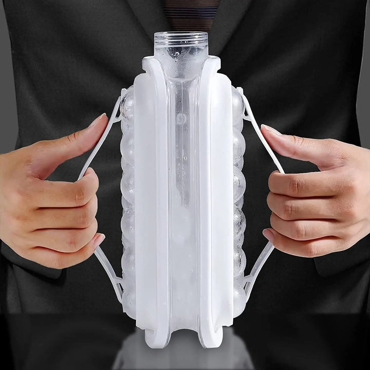 "Kompakte Eiswürfelmaschine mit schneller Eisproduktion, robustem transparentem Gehäuse, ideal für Küchen und Bars."