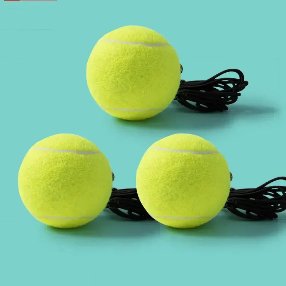Begynder tennissæt til børn, med alt de behøver for at starte. Inkl. ketsjer og træningsudstyr.