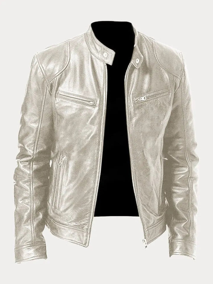 Alsidig kort damejakke i bikerstil. Rå udtryk med moderne pasform, perfekt som overgangsjakke.