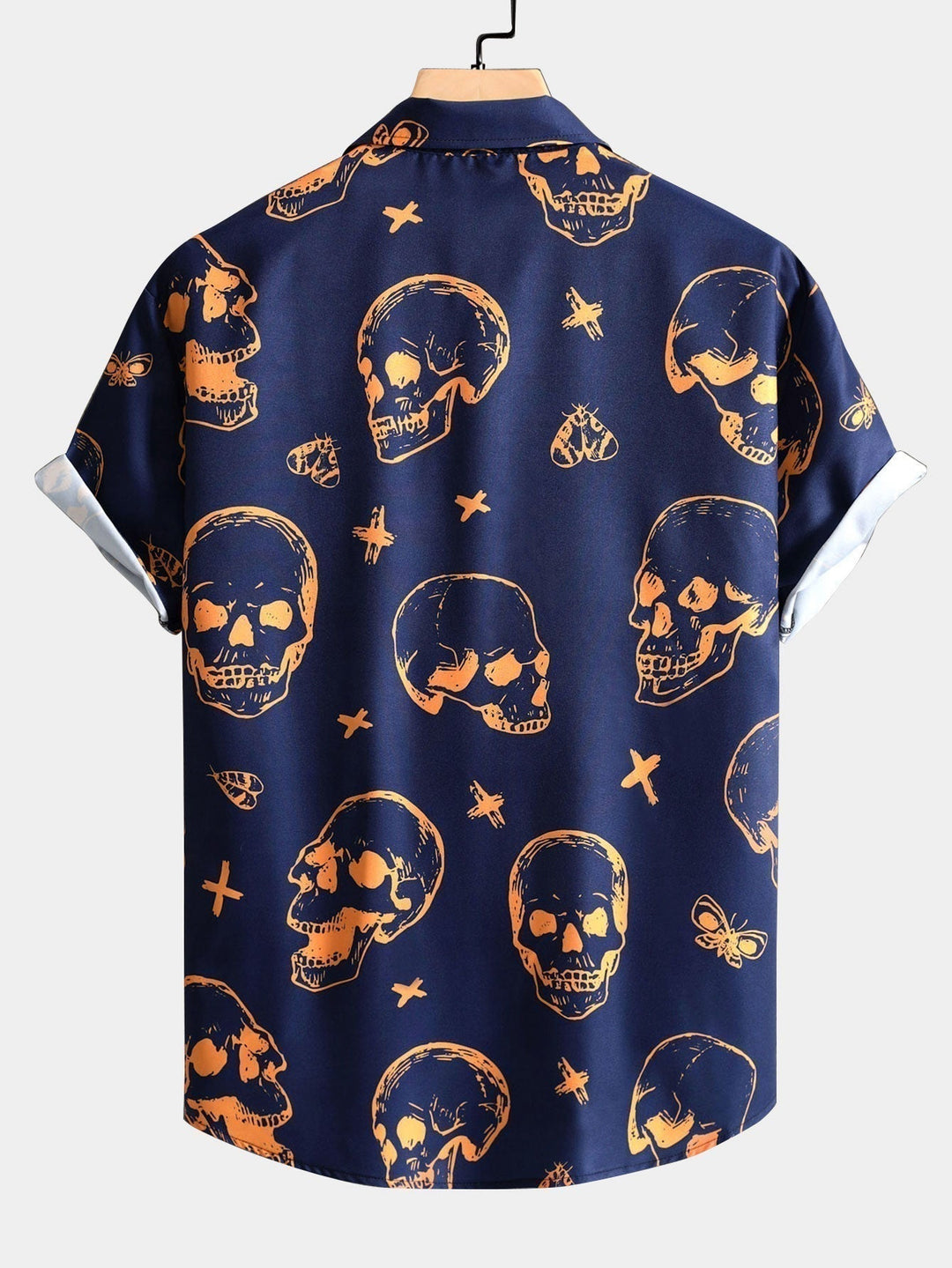 Blå casual herreskjorte med kort ærme og iøjnefaldende kranieprint. Ideel til hverdag og fest.