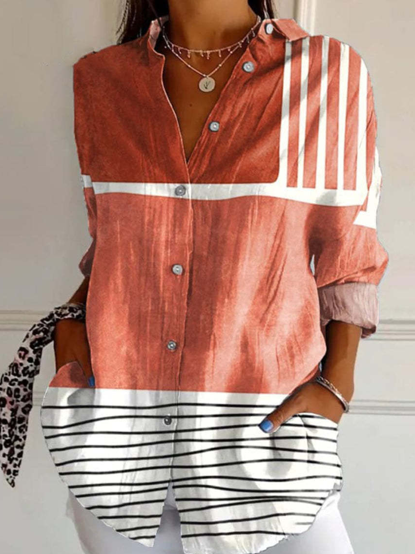 Elegant langærmet knapskjorte til kvinder med trendy striber. Alsidig casual fashion bluse til dame.