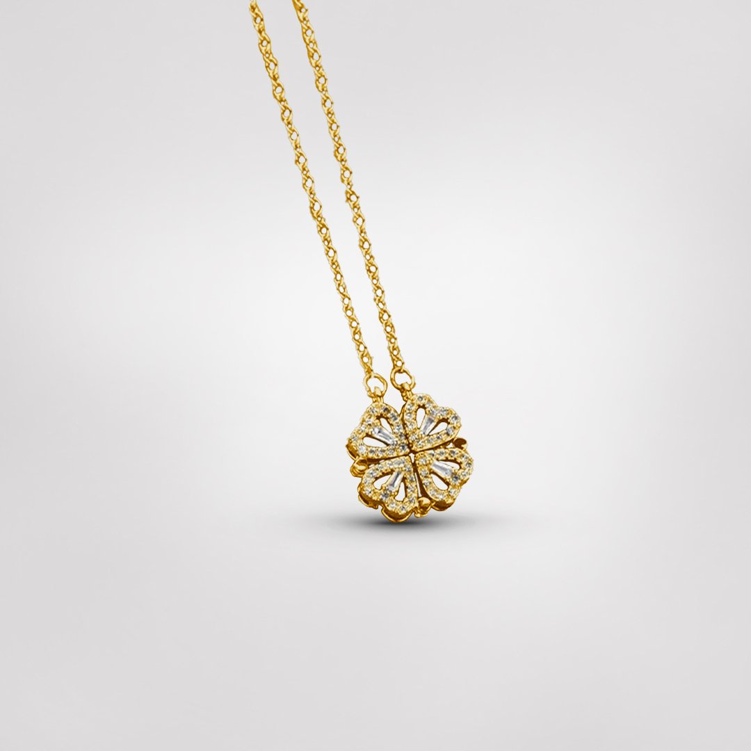 Stilfuld firkløver halskæde til kvinder, symboliserer held. Moderne guld/sølv smykke med justerbar kæde.