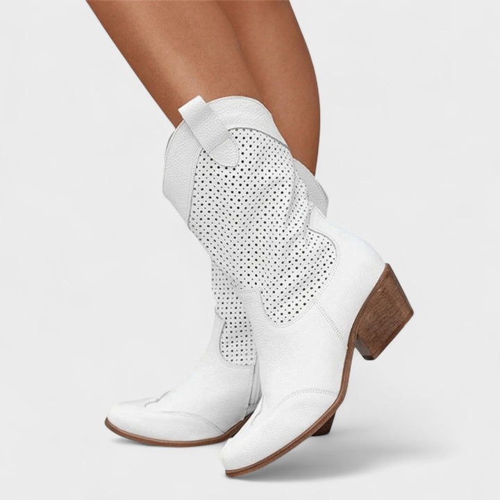Elegante Anna cowboystøvler til kvinder, komfortable og stilfulde. Ideelle støvler til moderne vestlig mode.