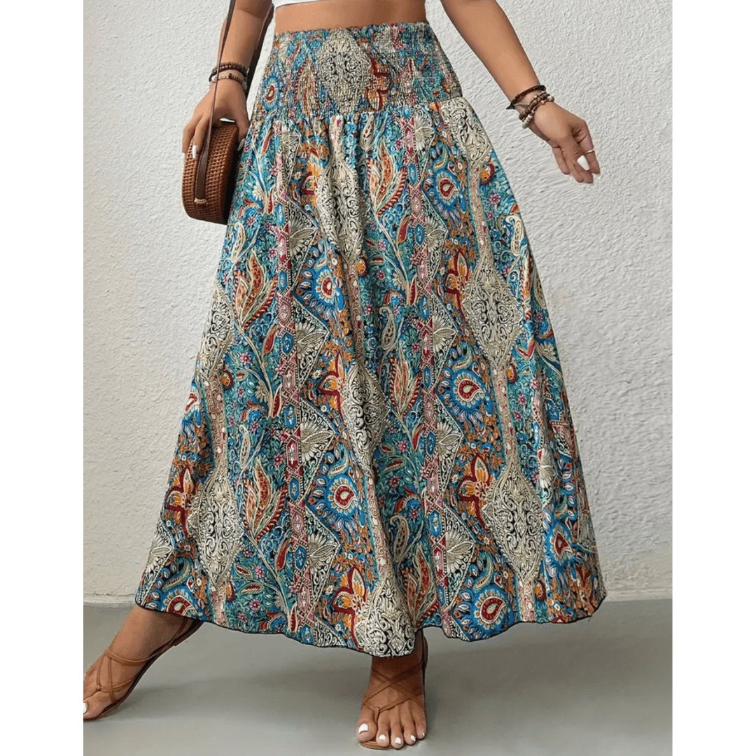 Stilfuld kvinders boho maxinederdel. Elegant og afslappet design, perfekt som sommerfesttøj.