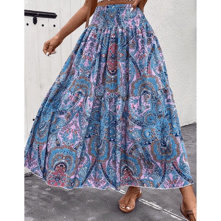 Bekvem kvinders maxinederdel i boho stil. Stilfuld og afslappet mode, ideel til sommer.