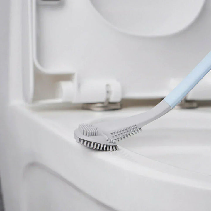 L-formet toiletbørste i TPR, fleksibel, i blå, grøn, sort, hvid, for effektiv rengøring og renlighed.