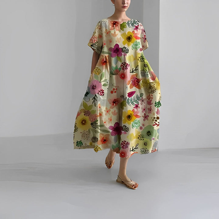 Dame boho sommerkjole med farverigt blomstermønster, løs og lang pasform til alle kropstyper.