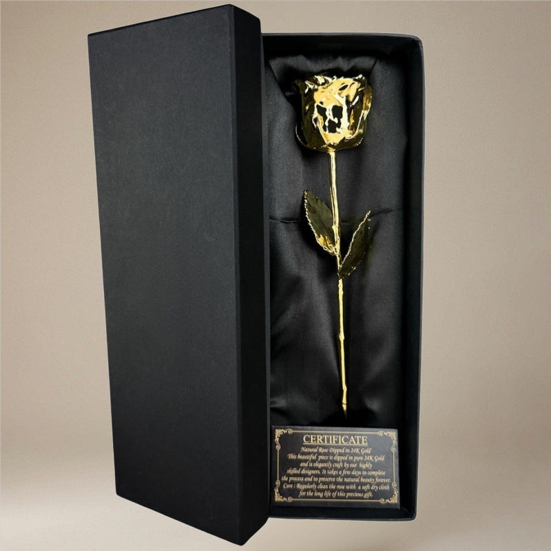 Elegant konserveret rose i 24K guld, smuk luksusgave. Ideel til særlige lejligheder og romantiske øjeblikke.