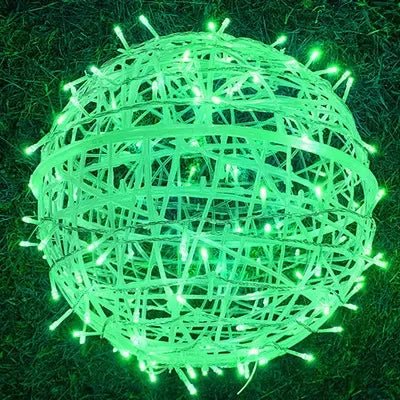 Robust plast LED-lyskugle med IP65. Ideel som udendørsbelysning året rundt i have & hjem.