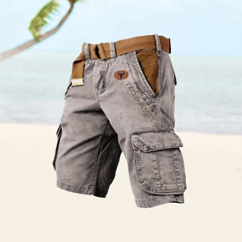 Praktiske mænds cargoshorts med flere lommer, perfekte til udendørs aktiviteter. Robust og alsidig.
