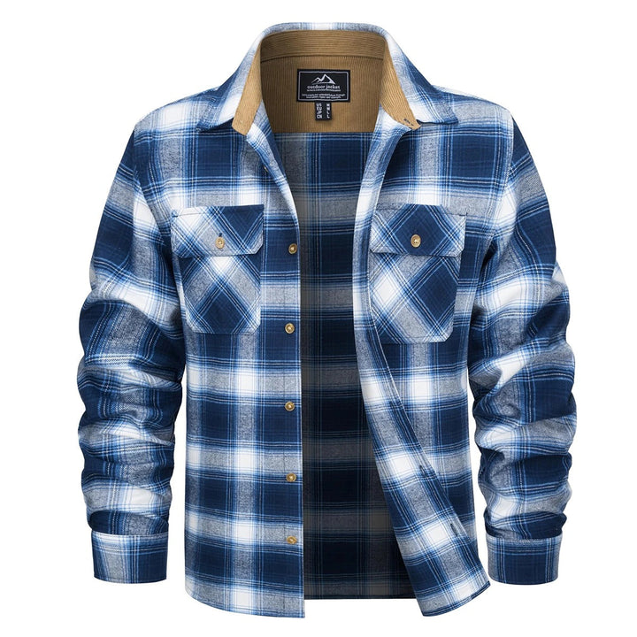 Model i casual ternet herreflannelskjorte. Varm foret skjorte til efterår & vinter. Stilfuld & komfortabel.