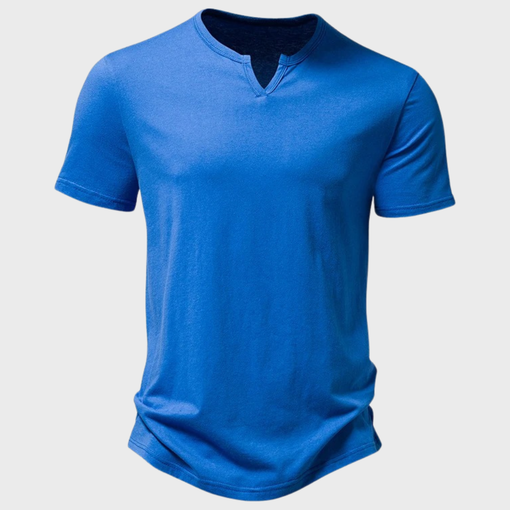 Klassisk Henley t-shirt til mænd med knaplukning. Perfekt som afslappet t-shirt i basisgarderoben.