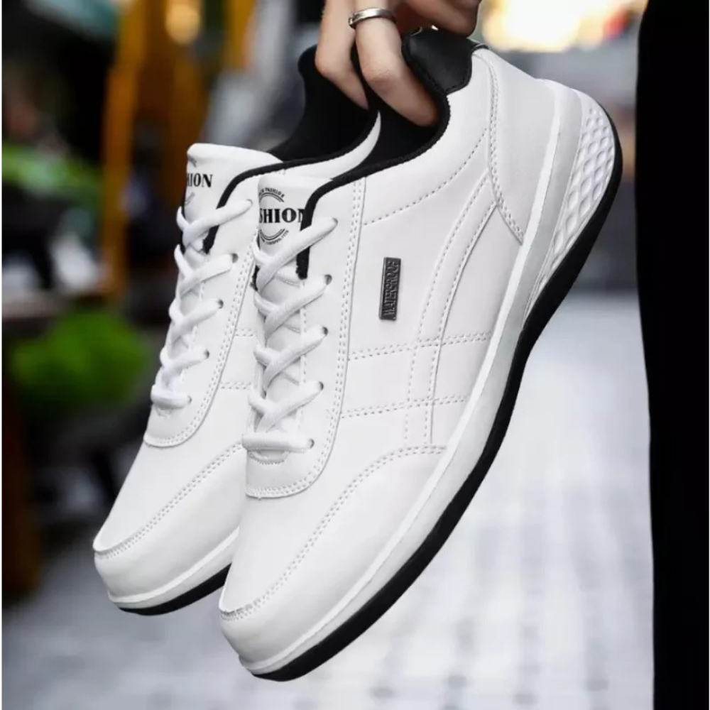 Mænds ortopædiske sneakers giver optimal komfort og støtte til hverdagsbrug, ideelle fritidssko.
