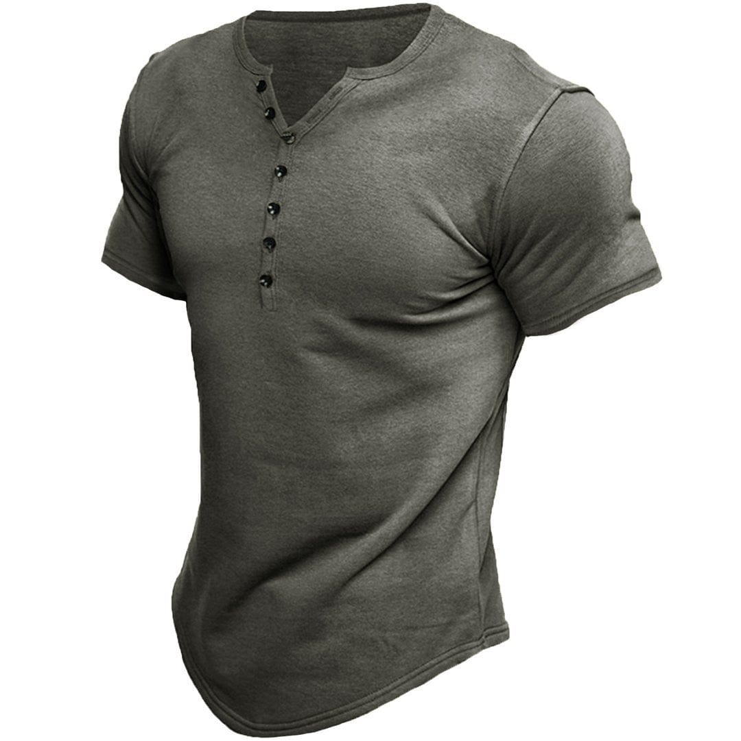 Mænds slim fit T-shirt i sort med stilfulde knapper, perfekt til et moderne og casual hverdagslook.