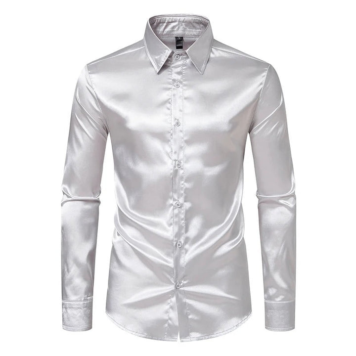 Alsidig herreskjorte, velegnet til business casual, fest og hverdag. En uundværlig del af mænds garderobe.