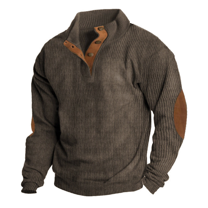 Stilfuld mænds vintertrøje med knapper og o-hals design. Varm og moderne til den kolde tid.