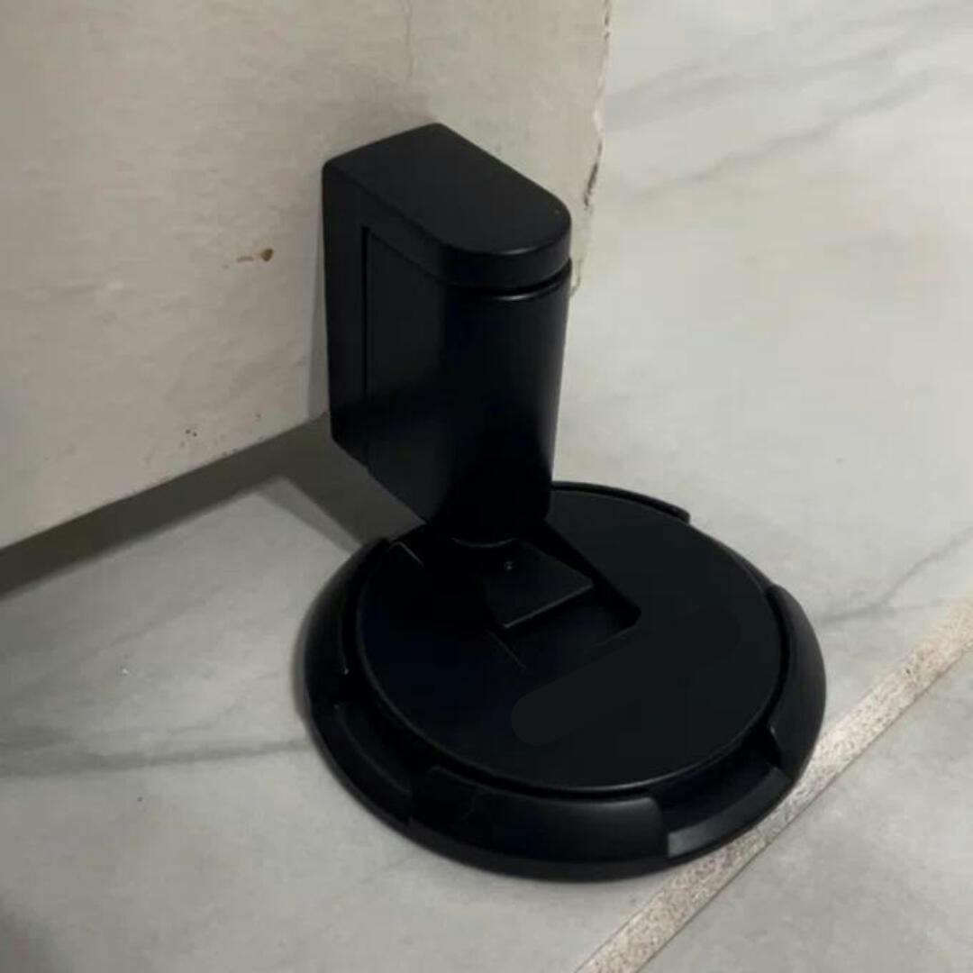 Magnetisk dørstopper uden boring, stærk magnetisk kraft, elegant design, selvklæbende, egnet til indendørs/udendørs brug.
