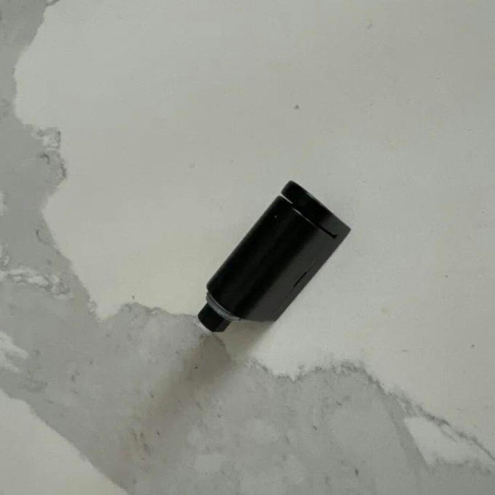Magnetisk dørstopper uden boring, stærk magnetisk kraft, elegant design, selvklæbende, egnet til indendørs/udendørs brug.