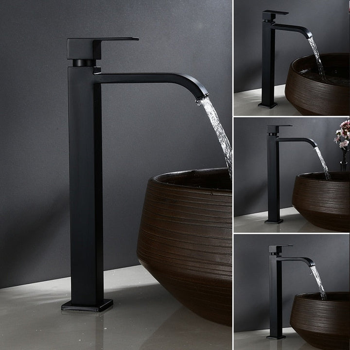 Matsort énhendels servantarmatur i moderne design, elegant finish, ideel til stilfulde badeværelser.