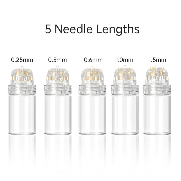 Microneedling Derma Stempel med 20 titanåle og serumflaske for glat, strålende hud og forbedret hudpleje.