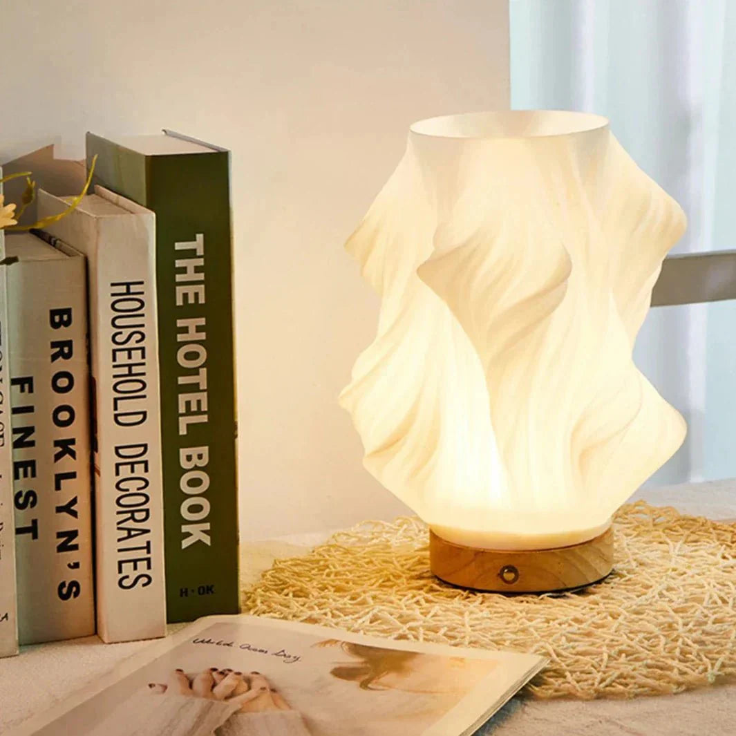 MIKKEL bordlampe i moderne stil; LED stemningslampe som dekorativt element i din indretning.