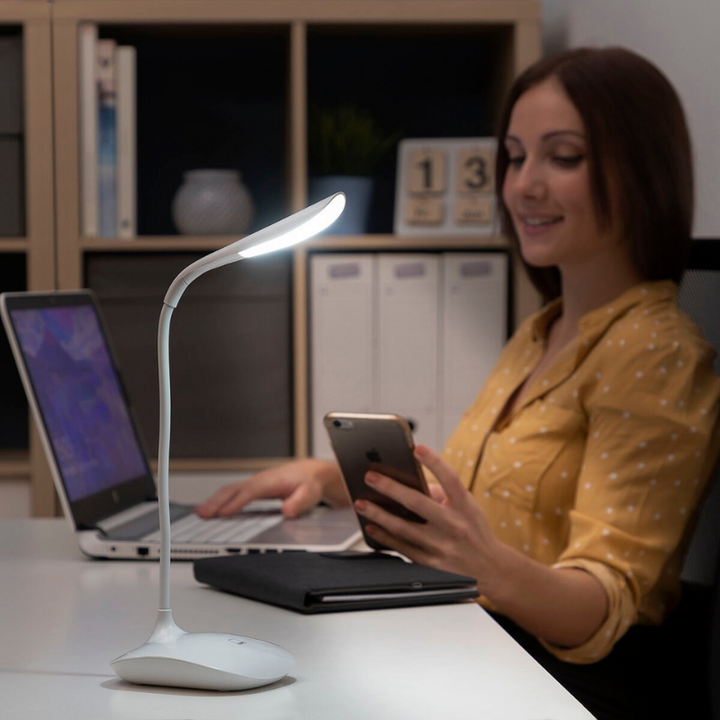 Berøringsaktiveret LED stemningslys. Skab hygge med denne moderne, dæmpbare bordlampe til indendørs brug.