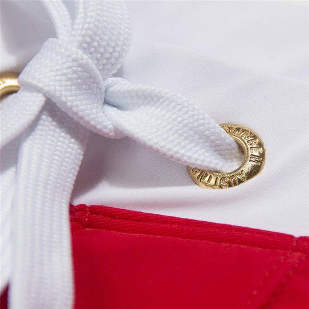 Moderne badeshorts, model 2024 i armygrøn, elegant design, komfortlinning, ideel til strand eller svømmehal, stilfuldt look