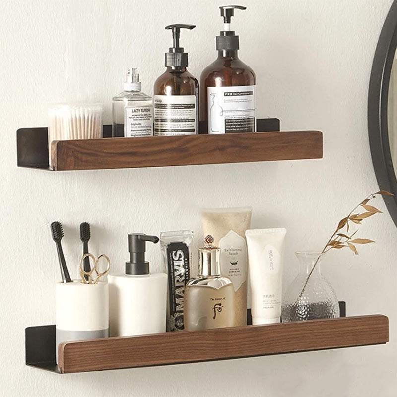 Elegant, moderne hylde til badeværelset. Vægmonteret opbevaring for bedre organisering af toiletartikler.