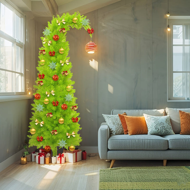 Slankt, moderne juletræ med fleksible grene. Perfekt til festlig indendørs juledekoration.