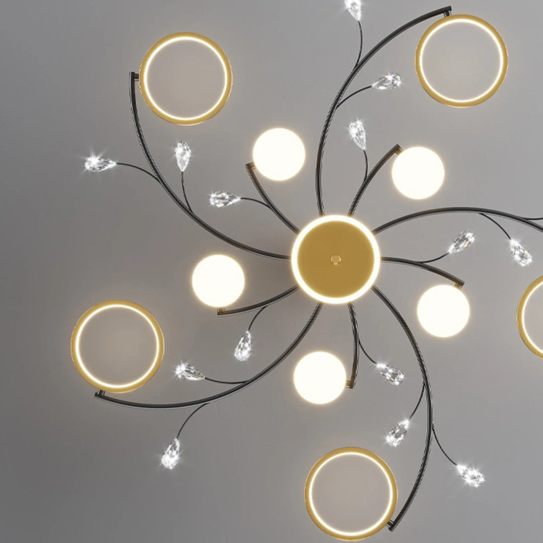 Moderne LED-loftlampe, dæmpbar, i elegant guld-sort, for stilfuldt udtryk i soveværelse og spisestue.