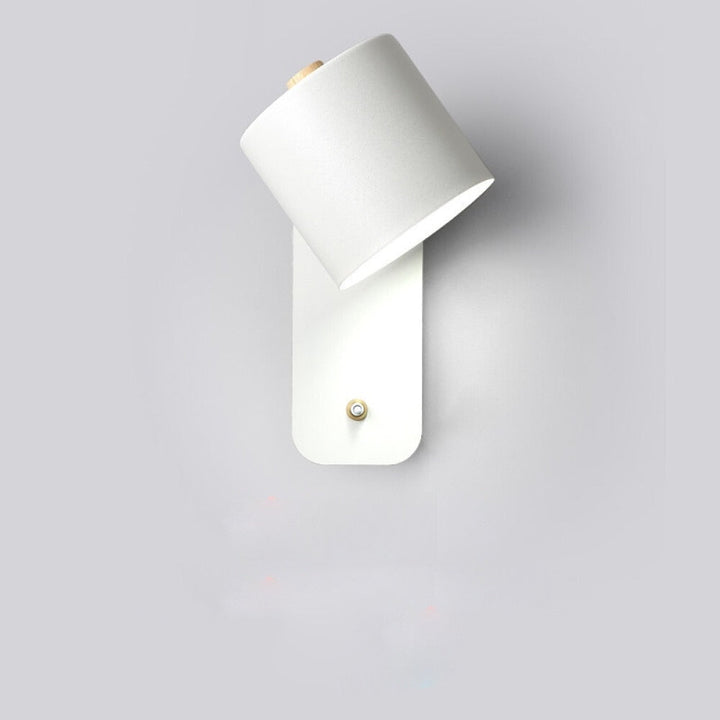 Moderne LED væglampe med stilrent design, perfekt til elegant hjemmebelysning.