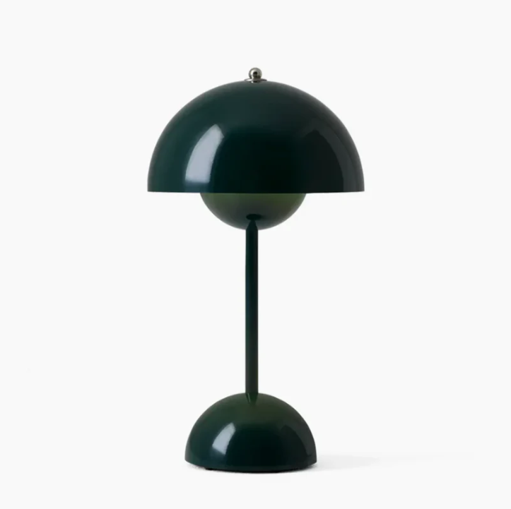 Moderne touch bordlampe med varmt hvidt LED-lys, minimalistisk skandinavisk design og touch-kontrol.