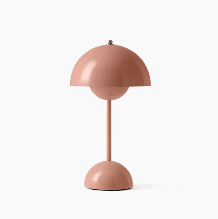 Moderne touch bordlampe med varmt hvidt LED-lys, minimalistisk skandinavisk design og touch-kontrol.