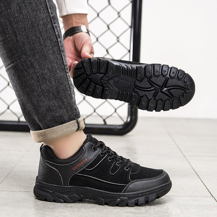 Moderne herre outdoor-sneakers, åndbar, skridsikker sål, ideel til eventyr og hverdag, komfortabel og robust.