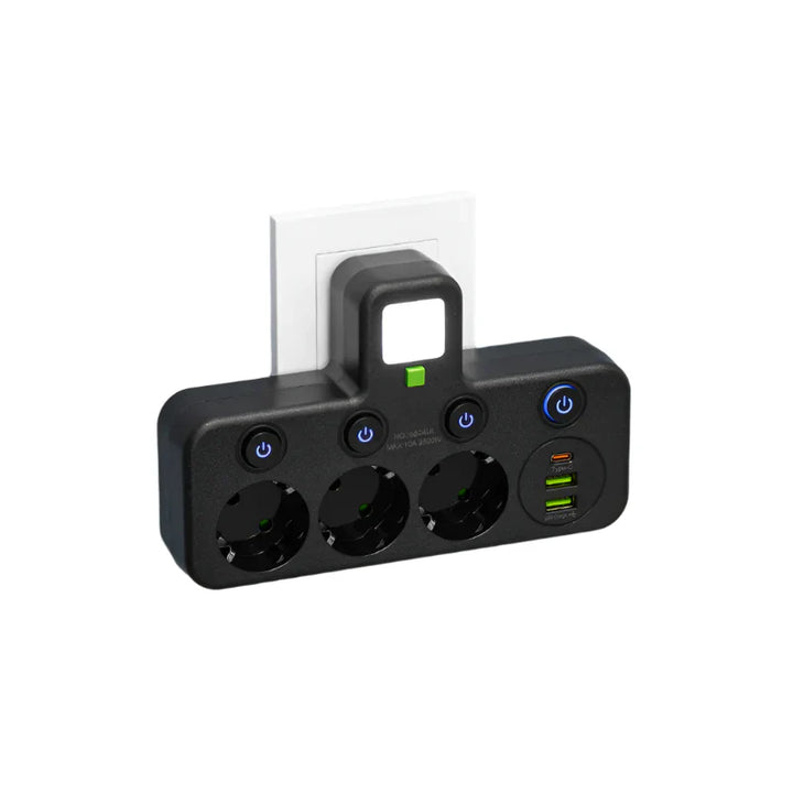 Oplad laptops, smartphones & tablets sikkert med denne multi stikdåse med børnesikring og USB-C strøm.