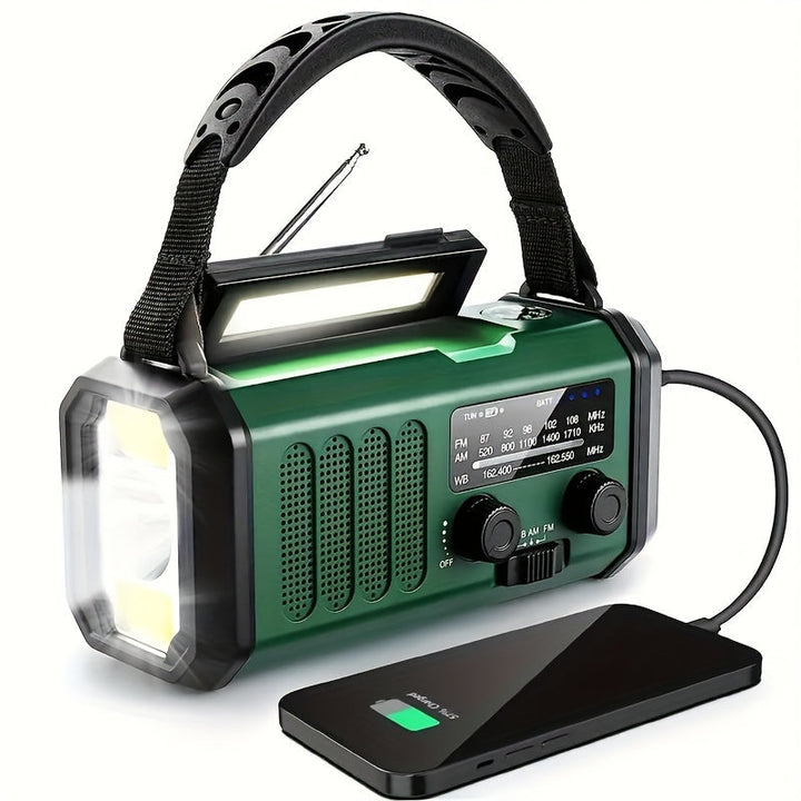 Multifunktionel solcelle-nødradio med powerbank og LED-lommelygte til camping og udendørs brug, robust og kompakt.