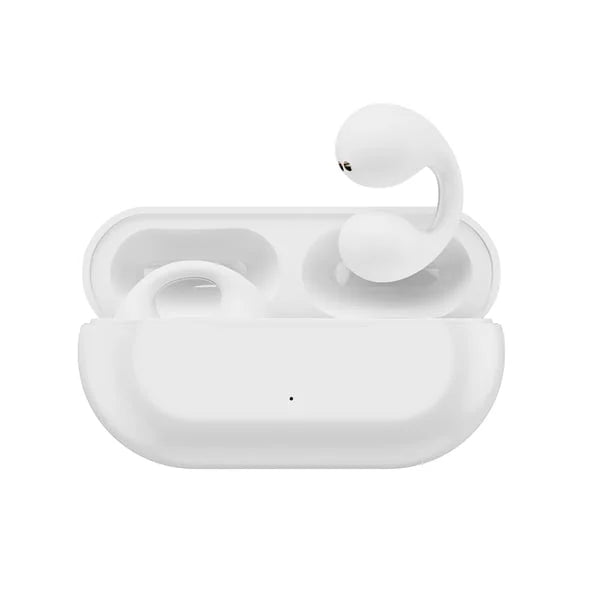 Nærbillede af en kvinde med trådløse sorte knogleledningshøretelefoner, elegant design og krystalklar HD-lyd.