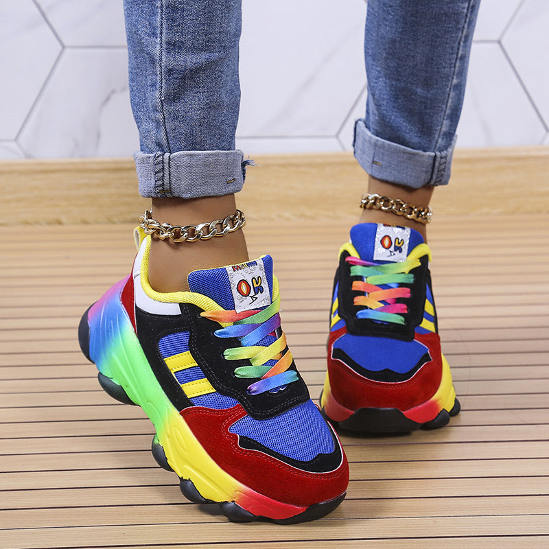 Ortopædiske sneakers i elegant design, åndbare, med polstrede såler, ideelle til komfort og hverdag.