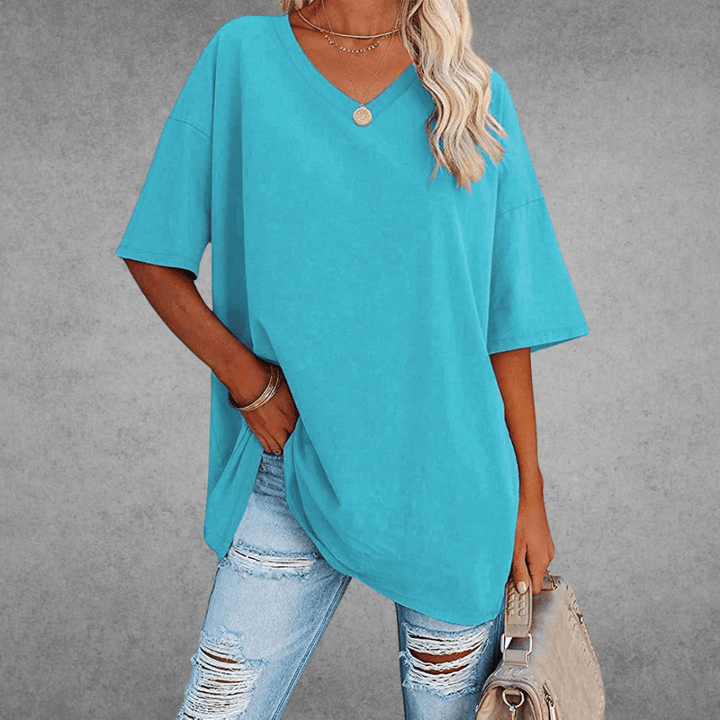 Komfortabel hverdags T-shirt med oversized pasform og chic V-udskæring for damer.