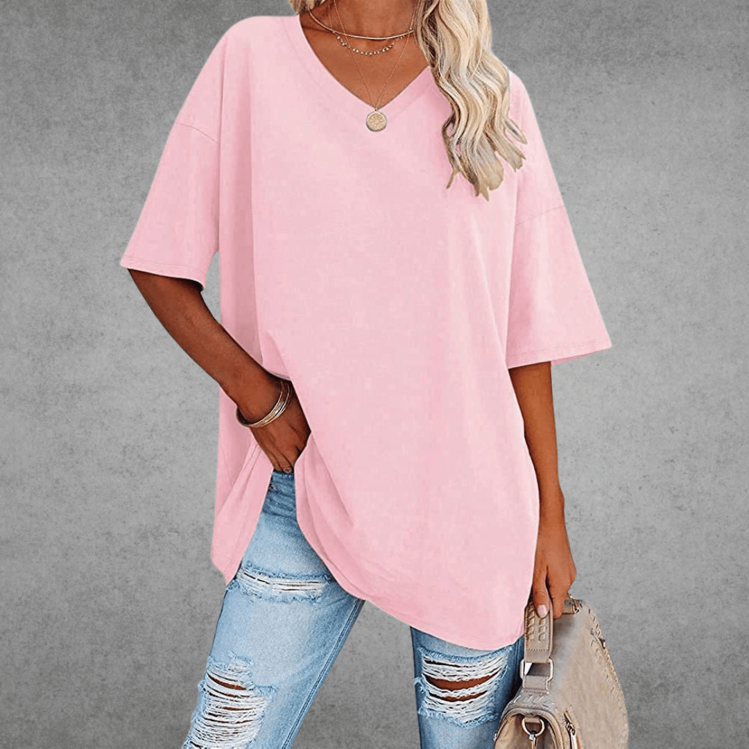 Blød og komfortabel oversized dame T-shirt med stilfuld V-udskæring. Perfekt til mode.